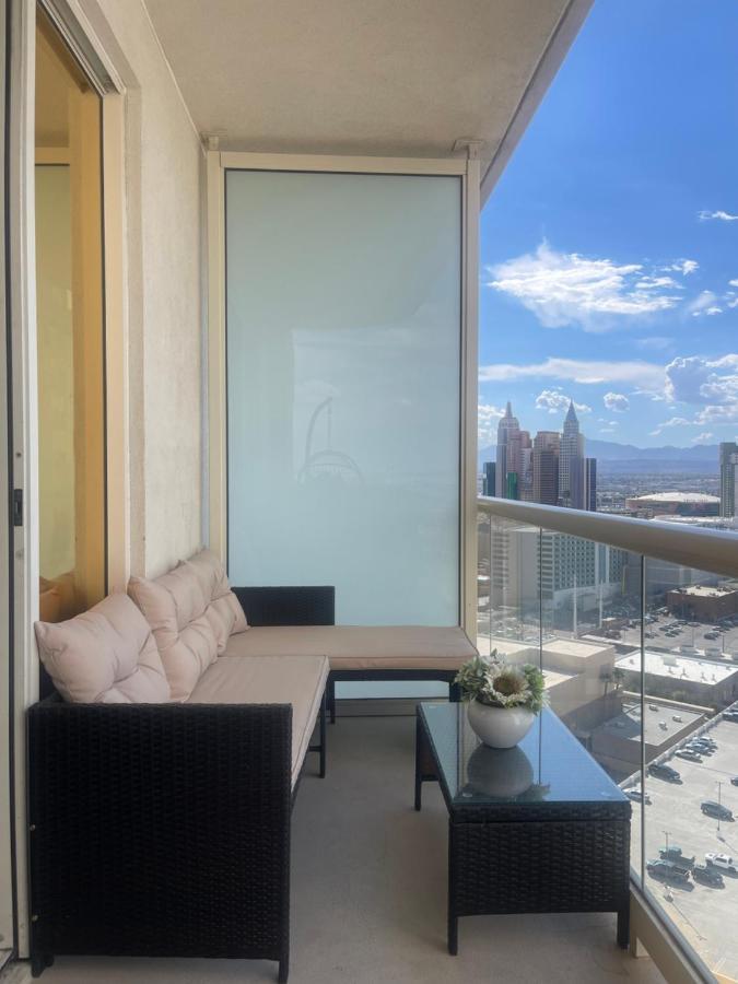 Mgm Signature Deluxe Balcony Strip View Suite Лас Вегас Екстериор снимка