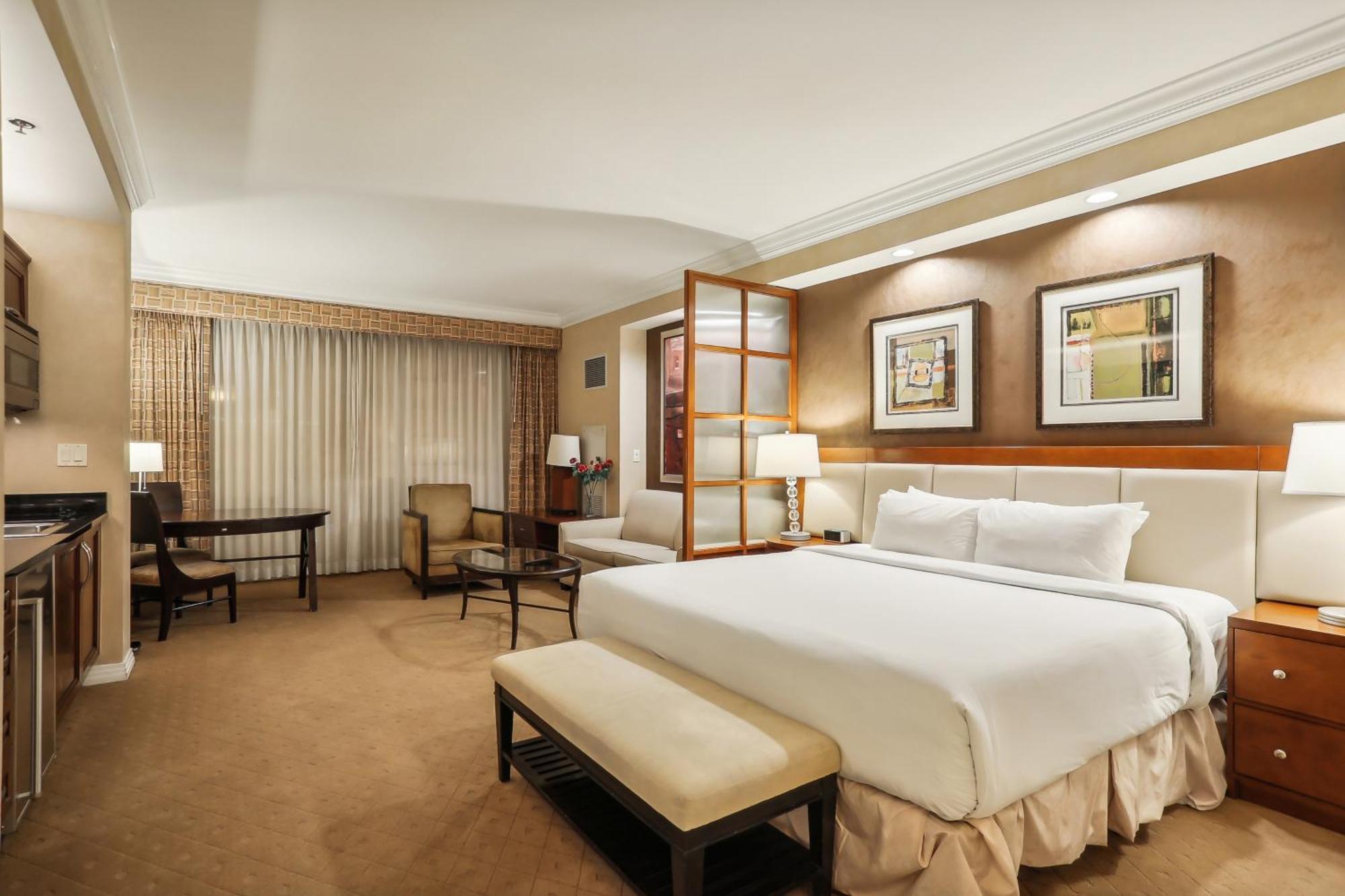 Mgm Signature Deluxe Balcony Strip View Suite Лас Вегас Екстериор снимка