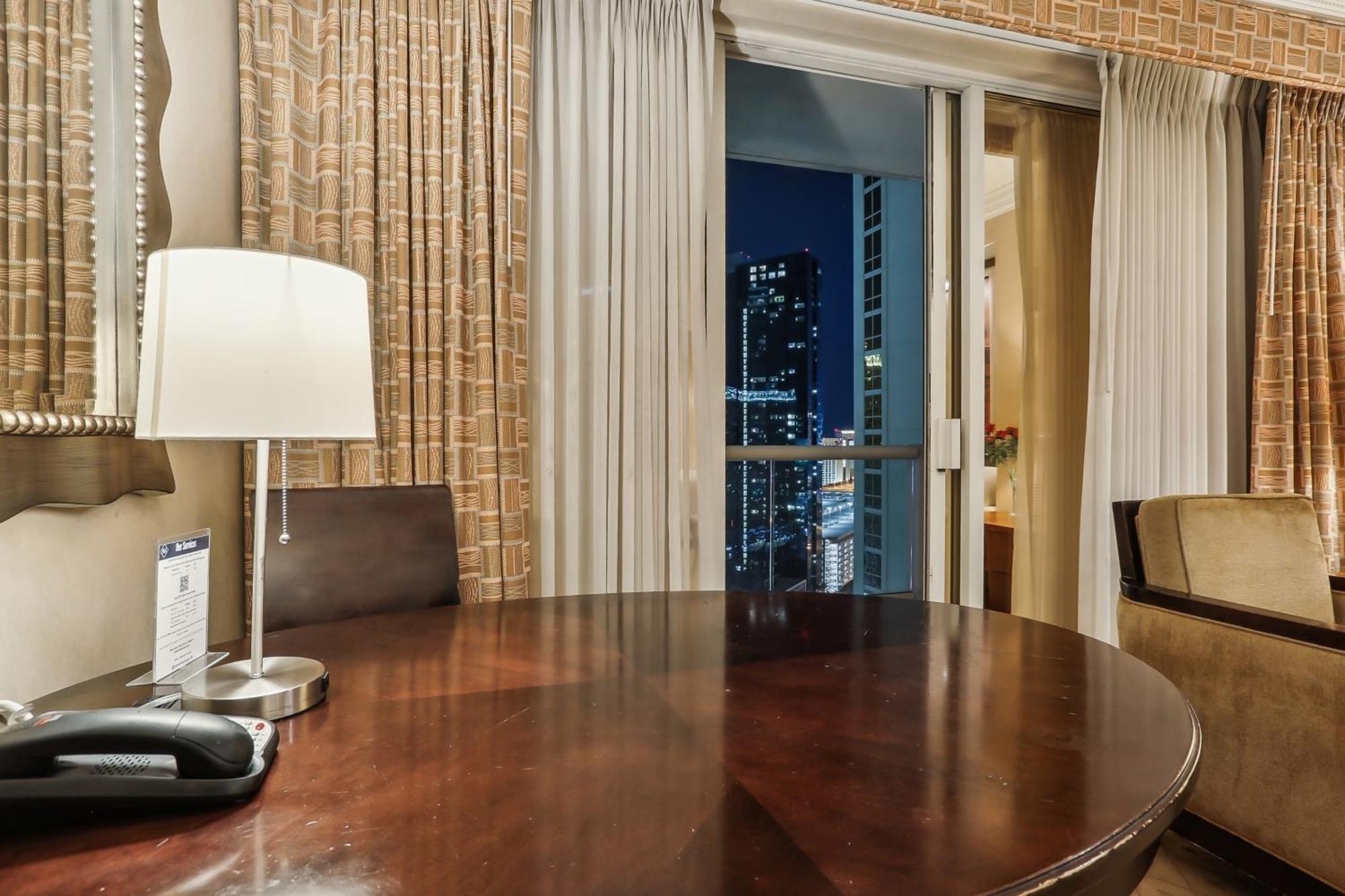 Mgm Signature Deluxe Balcony Strip View Suite Лас Вегас Екстериор снимка