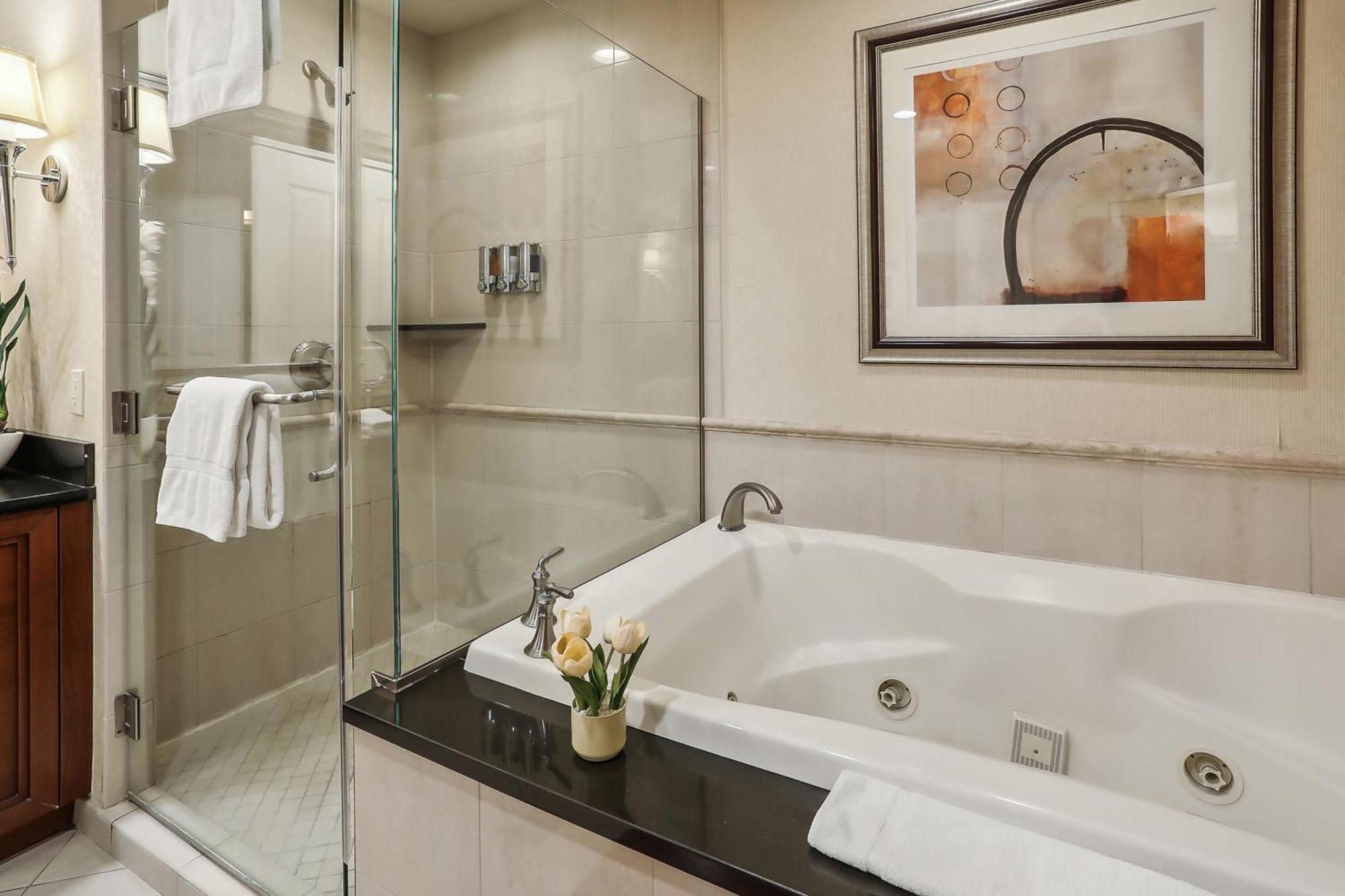 Mgm Signature Deluxe Balcony Strip View Suite Лас Вегас Екстериор снимка