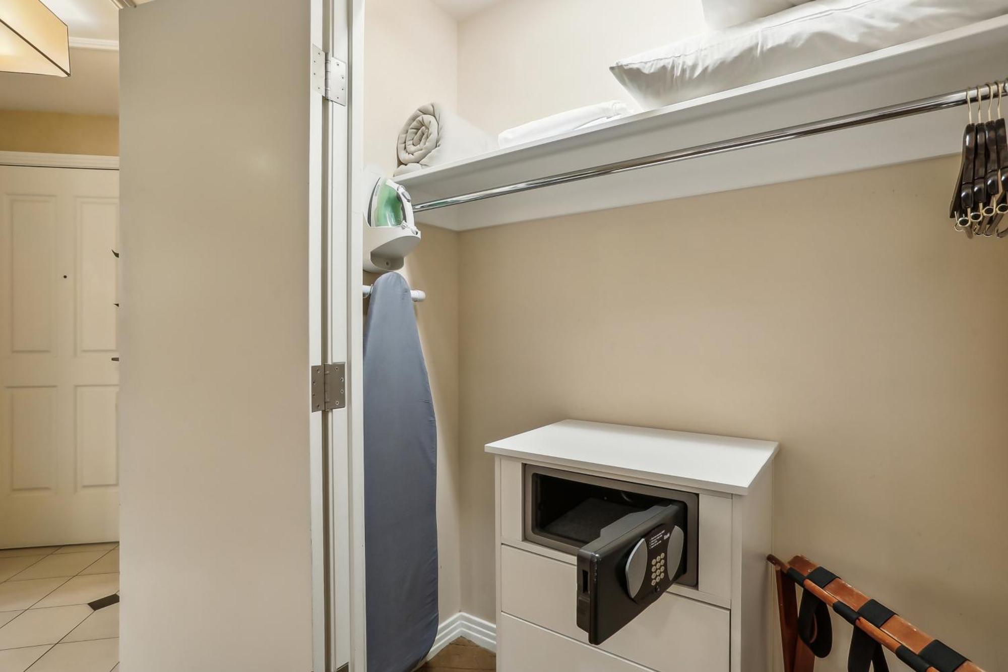Mgm Signature Deluxe Balcony Strip View Suite Лас Вегас Екстериор снимка
